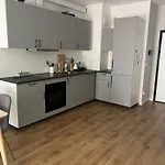 Apartment Z Ogrodkiem I Jacuzzi Gdynia