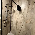 Z Ogródkiem I Jacuzzi